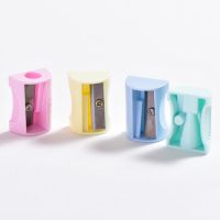 得力（deli）0531 卷笔刀可爱学生削笔器创意韩国转笔刀趣味几何铅安全笔刀 散装(颜色随机)0531   开学